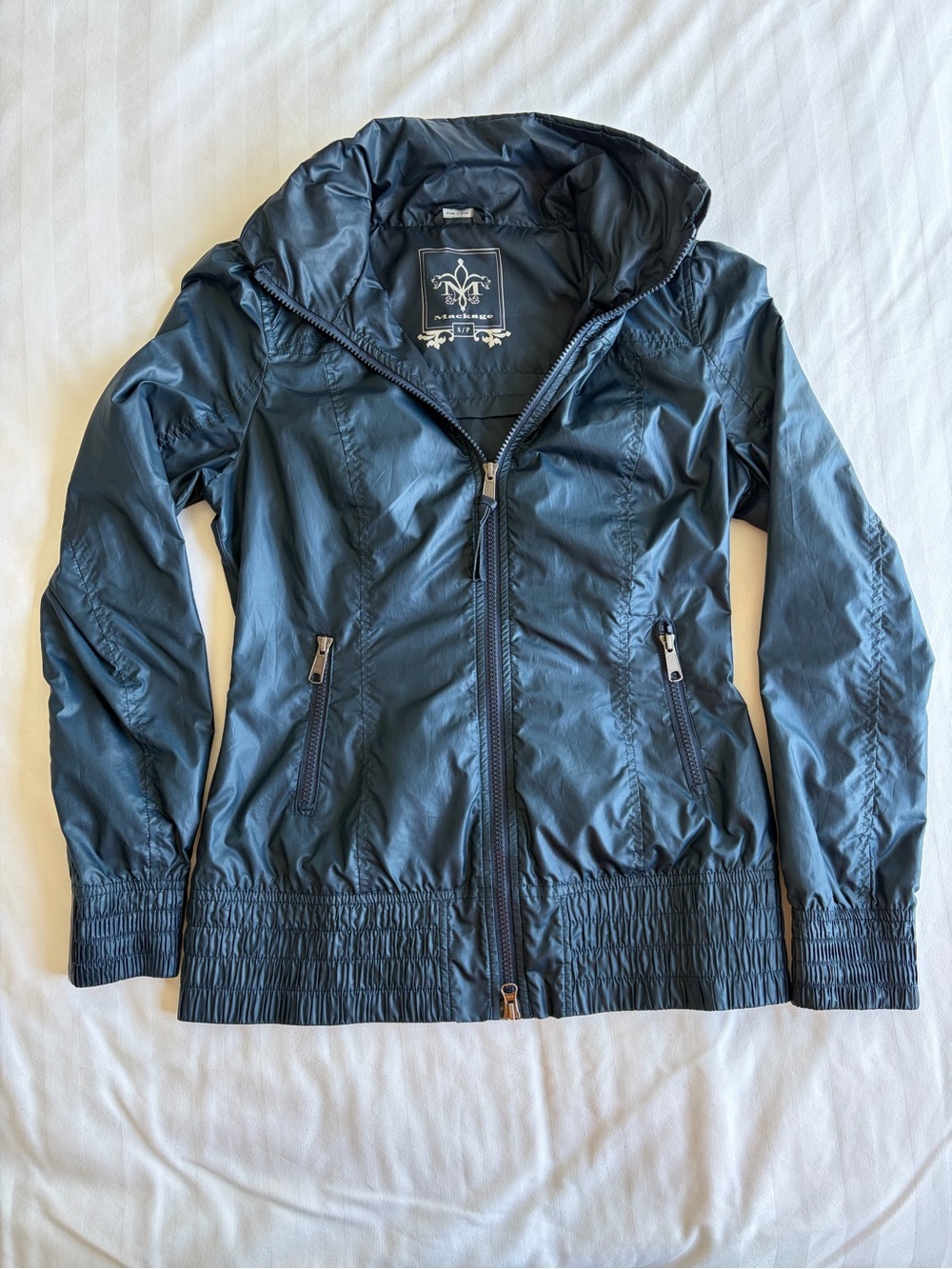MACKAGE- size small Perla Packable Windbreaker. Navy